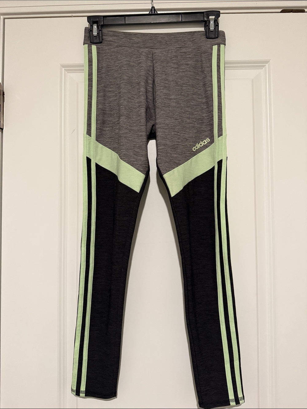 adidas Girls' Gray & Light Green Colorblock Performance Leggings